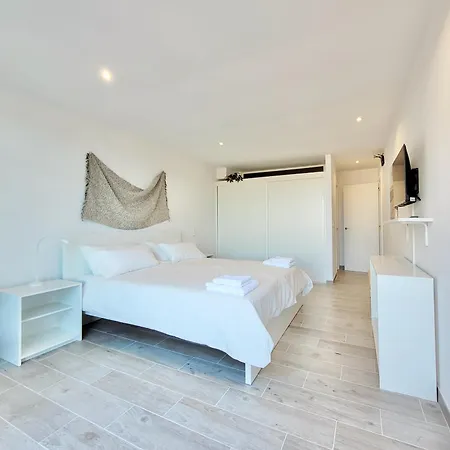 - Playa. Situada En Un Entorno Natural. Appartement *