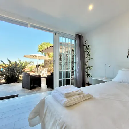 - Playa. Situada En Un Entorno Natural. Apartament La Orotava