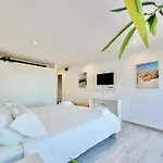 - Playa. Situada En Un Entorno Natural. Appartamento