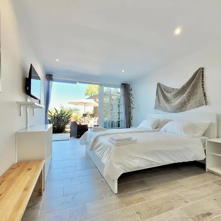Apartman - Playa. Situada En Un Entorno Natural. *